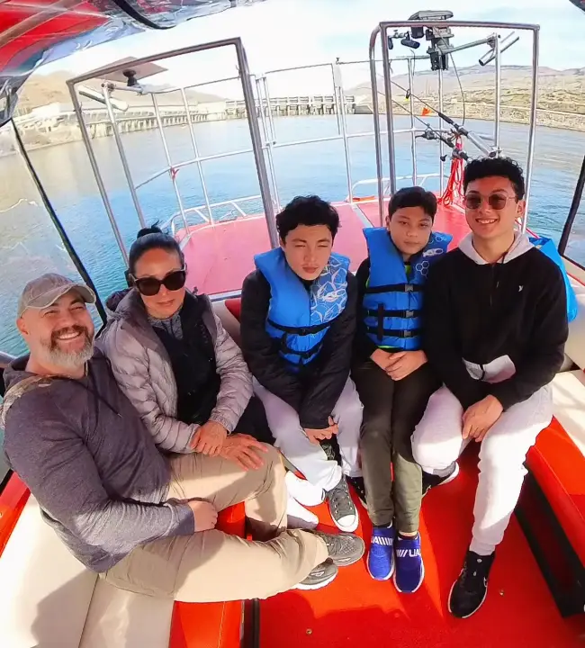 Cruise the Columbia with Wiley’s Boat Tours