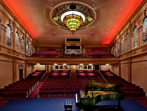 liberty-theatre-lounge