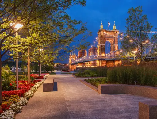 riverfront-park-evening-stroll