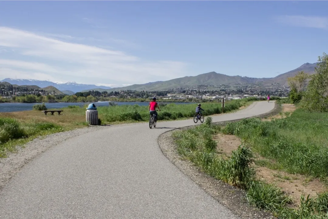 Apple Capital Loop Trail