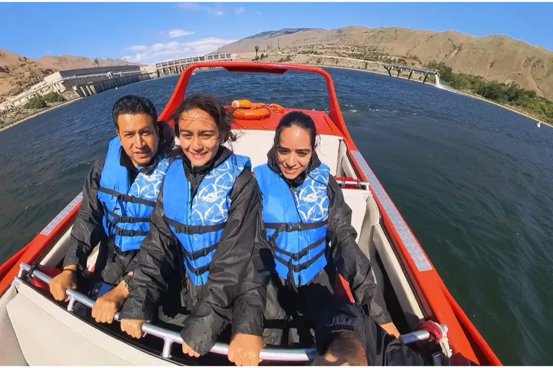 Columbia River Boat Tour