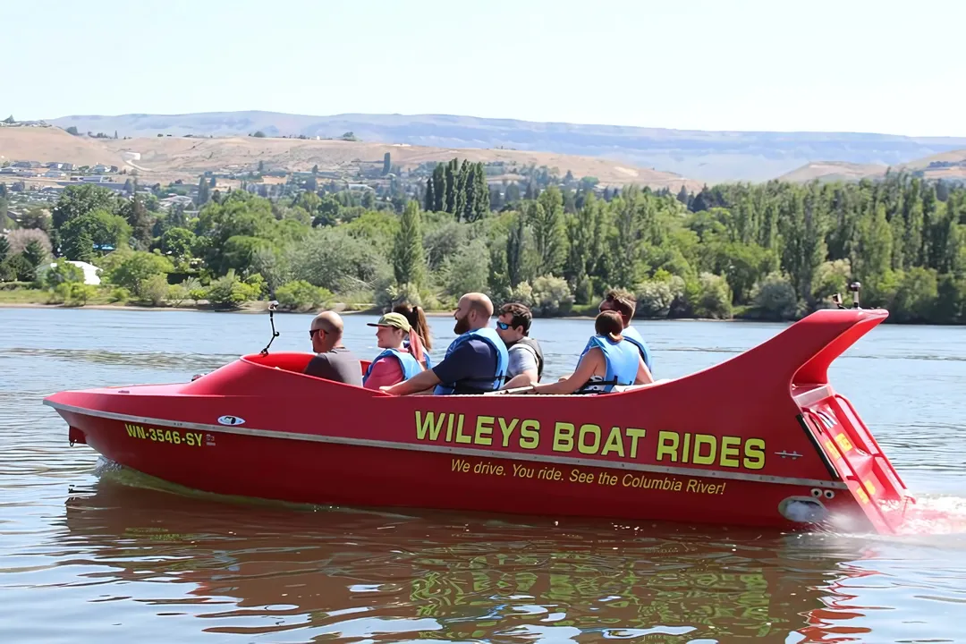 Columbia River Jet Boat Adventure with Wiley’s Boat rides
