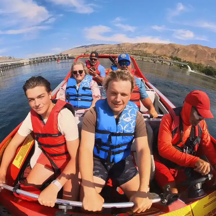Wenatchee Boat Ride Photo and Video Package Free With Every Tour